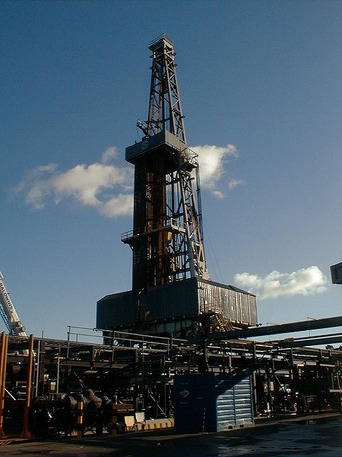 Drilling rig at Wytch Farm oilfield.